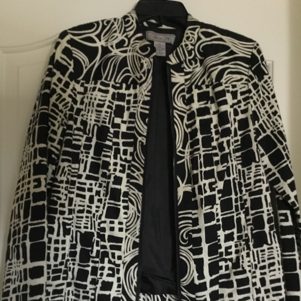 Casual Jacket - B & W